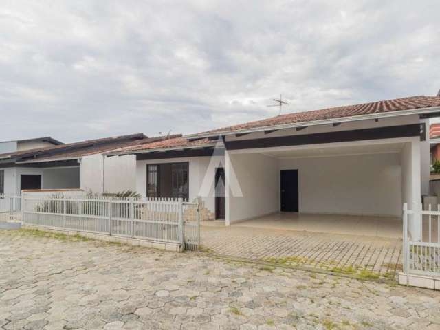 Casa em condomínio fechado com 4 quartos à venda na Rua Xanxerê, 440, Saguaçu, Joinville por R$ 890.000