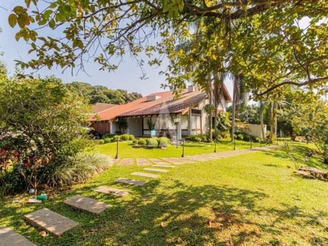 Casa em condomínio fechado com 4 quartos à venda na Rua de Toulon, 46, Saguaçu, Joinville por R$ 2.600.000