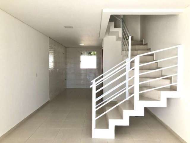 Casa com 2 quartos à venda na Rua Eugênio Ernesto Kunde, 629, Pirabeiraba, Joinville, 80 m2 por R$ 451.000