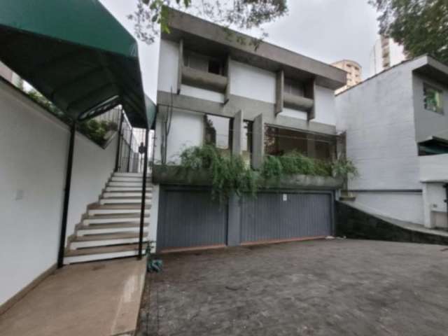 Casa comercial para alugar na dos Guaramomis, --, Moema, São Paulo por R$ 15.000
