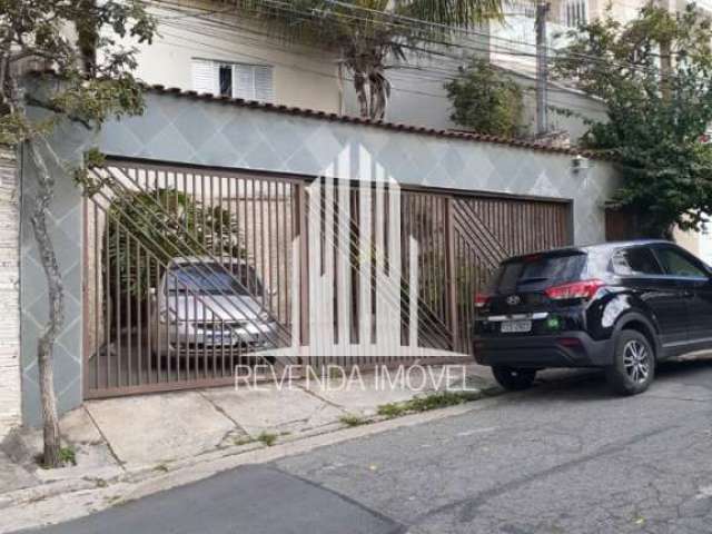 Casa com 3 quartos à venda na Rua Santo Antônio da Platina, --, Conjunto Habitacional Presidente Castelo Branco, Carapicuíba por R$ 640.000