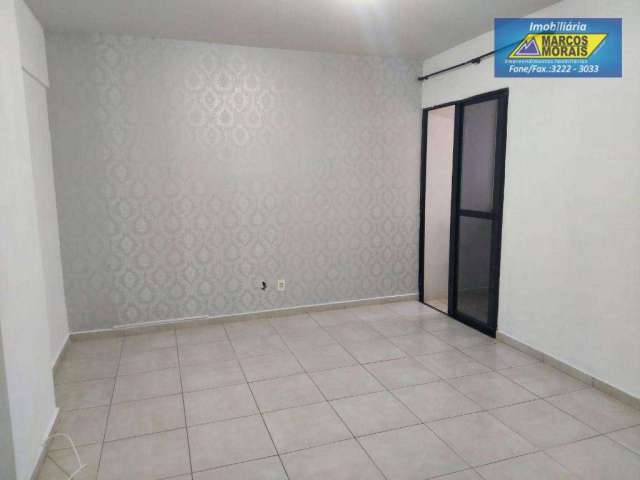 Apartamento com 2 dormitórios à venda, 60 m² por R$ 250.000,00 - Centro - Sorocaba/SP