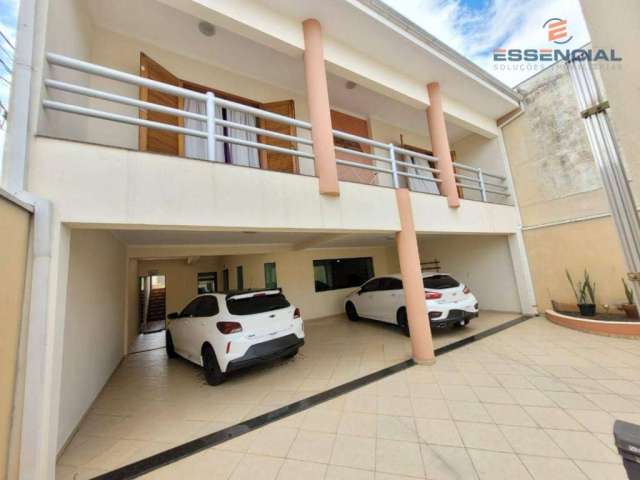 Casa com 3 dormitórios à venda, 272 m² por R$ 760.000,00 - Vila Cidade Jardim - Botucatu/SP