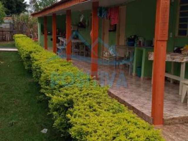 Chácara para Venda em Itapetininga, Vila Sottemo, 2 dormitórios, 2 banheiros, 3 vagas