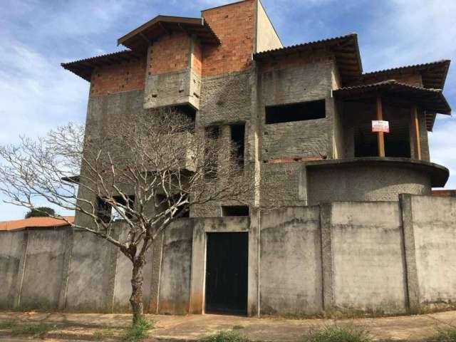 Casa com 4 dormitórios à venda, 344 m² por R$ 650.000,00 - Jardim Europa - Jaguariúna/SP