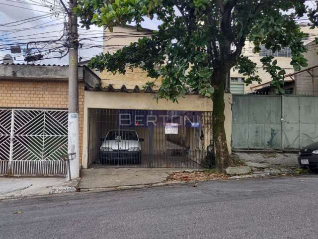 Aluga-se Casa com 02 Dormitórios em Taboão Vila Santa Luzia São Bernardo do Campo