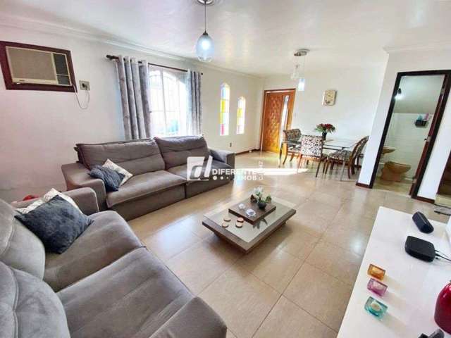 Casa com 4 dormitórios à venda, 224 m² por R$ 700.000,00 - Alvarez - Nova Iguaçu/RJ