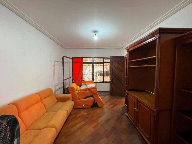 Casa com 3 dormitórios à venda, 174 m² por R$ 790.000,00 - Vila Scarpelli - Santo André/SP