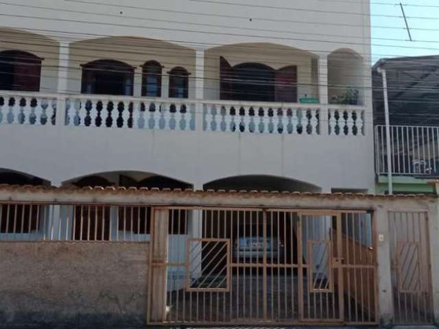 Casa para Venda em João Monlevade, Loanda, 3 dormitórios, 1 banheiro, 1 vaga