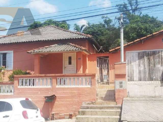 Casa em Calmon Viana  -  Poá