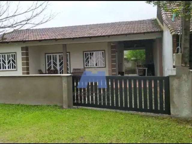 Casa à venda no bairro Praia Grande - São Francisco do Sul/SC