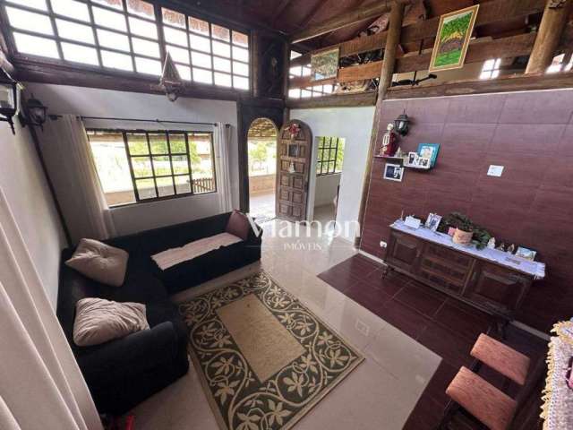 Casa com 3 dormitórios à venda, 350 m² por R$ 1.249.000,00 - Ferraria - Campo Largo/PR