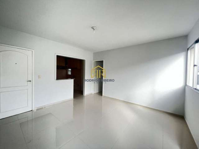 Apartamento com 3 quartos à venda na Rua Luiz Oscar de Carvalho, --, Trindade, Florianópolis por R$ 480.000