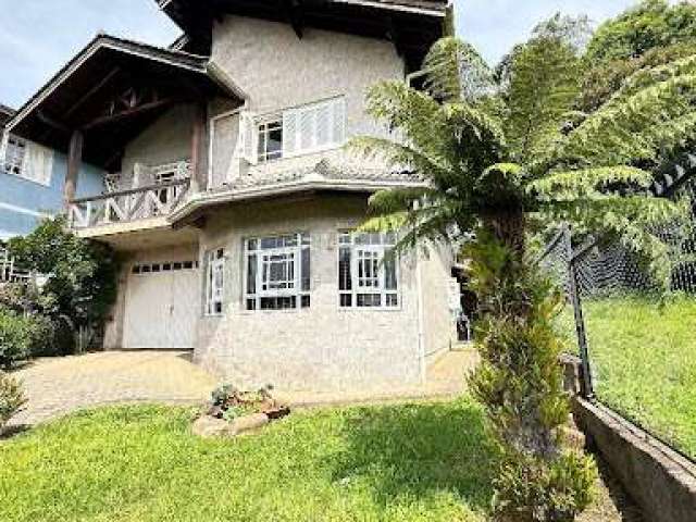 Casa com 5 dormitórios à venda, 220 m² por R$ 1.500.000,00 - Dutra - Gramado/RS