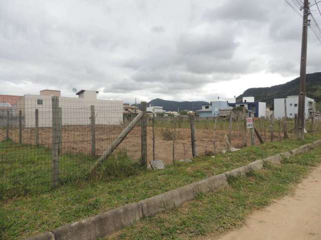 Lindo terreno à venda localizado no bairro Areias de Palhocinha em Garopaba-SC