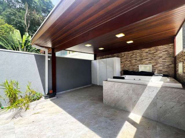 Casa com 3 dormitórios à venda, 115 m² por R$ 798.000,00 - Jardim do Lago - Atibaia/SP