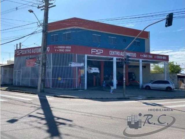 Casa à venda na Rua Celeste Tortato Gabardo, 2023, Sítio Cercado, Curitiba por R$ 1.500.000