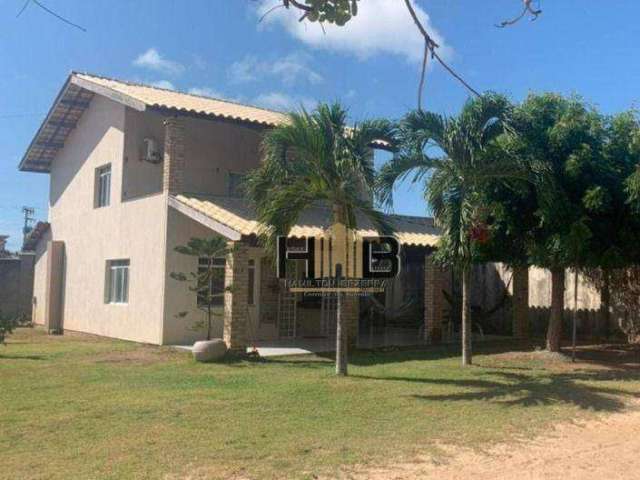 Casa Praia Morro Branco com 3 dormitórios à venda, 180 m² por R$ 580.000 - Morro Branco - Beberibe/CE