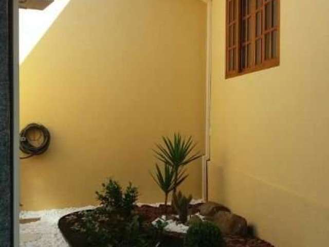 Casa com 2 quartos à venda no Conjunto Habitacional Angelo Tomazin, Sumaré  por R$ 235.000