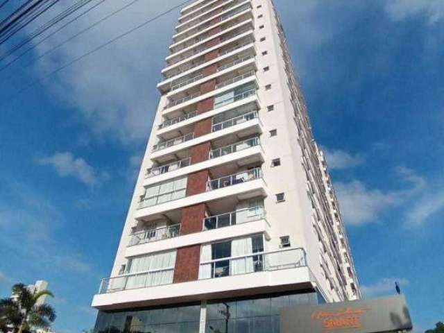 Apartamento mobiliado com 03 dormitórios, sendo 01 suíte no bairro São João em Itajaí
