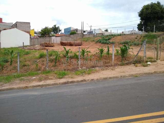 Terreno comercial à venda no Santa Cruz, Valinhos  por R$ 1.300.000
