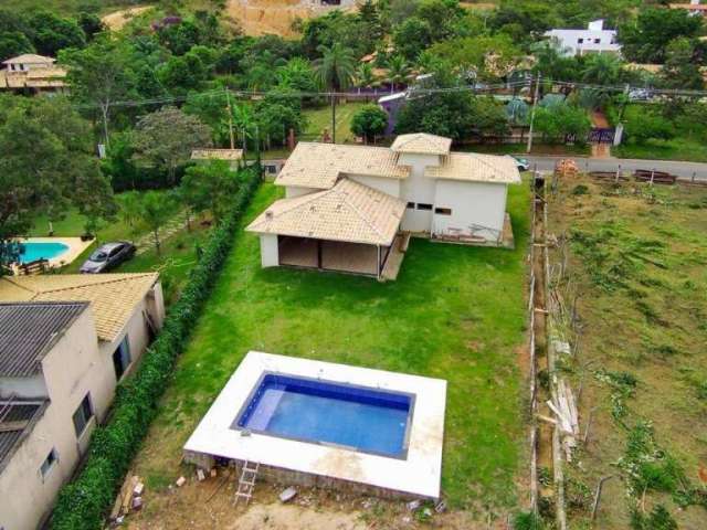 Sítio com 3 dormitórios à venda, 1000 m² por R$ 980.000,00 - Condomínio Vale Do Luar - Jaboticatubas/MG