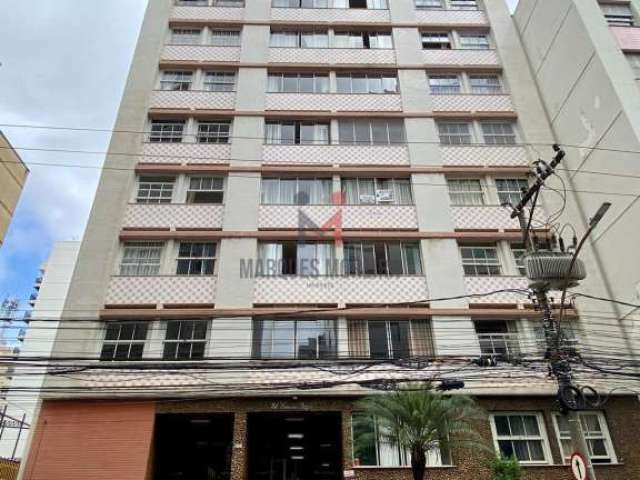 Apartamento com 3 quartos para alugar na Rua Santo Antônio, _786, Centro, Juiz de Fora, 107 m2 por R$ 1.800
