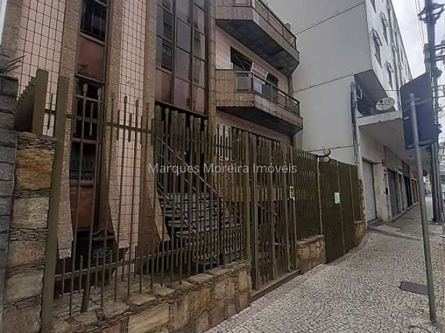 Cobertura com 3 quartos à venda na Rua Barão de Aquino, Passos, Juiz de Fora, 330 m2 por R$ 850.000