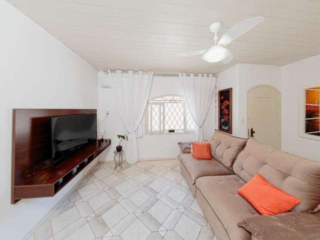 Casa com 3 quartos à venda na Crispim Mira, 218, Guanabara, Joinville, 120 m2 por R$ 450.000