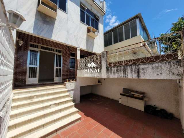 Casa com 3 quartos à venda na Santarém, 93, Penha, Rio de Janeiro por R$ 490.000