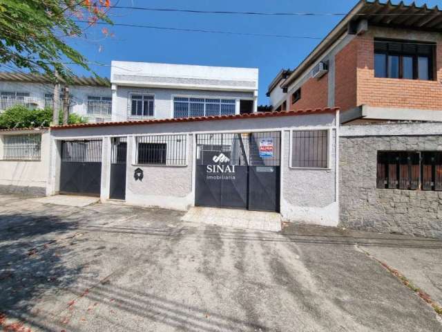 Casa com 3 quartos para alugar na Rua Acará, 299, Vaz Lobo, Rio de Janeiro por R$ 2.150