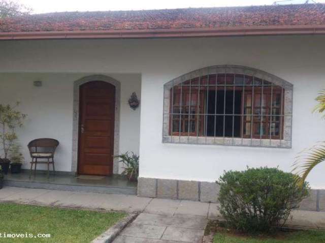Casa para Venda em Teresópolis, Centro - Várzea, 3 dormitórios, 1 suíte, 2 banheiros, 2 vagas