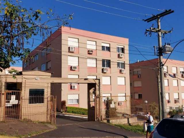 Apartamento de dois dormitórios com uma vaga de garagem no bairro Cristal em Porto Alegre.&lt;BR&gt;Apartamento amplo de dois dormitórios, living para dois ambientes com piso parquet, banheiro social,