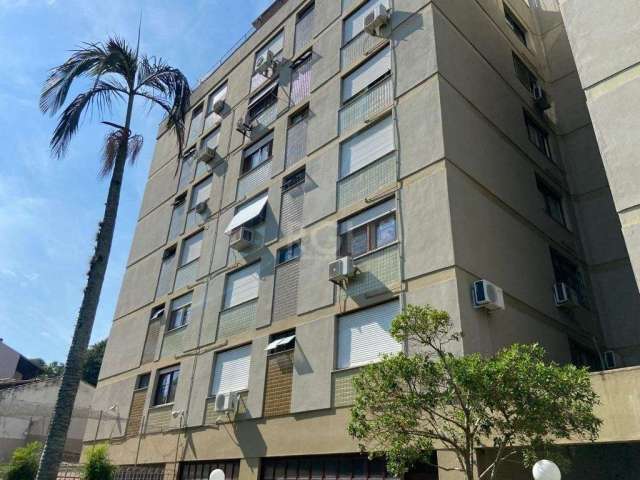 Apartamento 2 dormitórios, 1 suíte, 1 vaga de garagem, no bairro Cristal, Porto Alegre/RS&lt;BR&gt;&lt;BR&gt;  Apartamento com 90,70m2 privativos, localizado no Prédio Comendador Dom Giovani, situado 