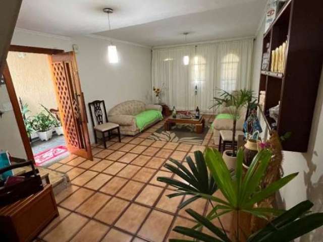 Sobrado com 3 dormitórios para alugar, 280 m² por R$ 4.700,00/mês - Jardim Vila Galvão - Guarulhos/SP