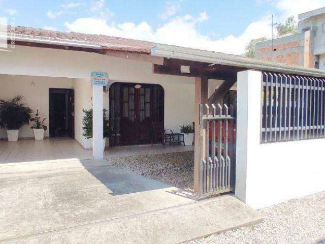 Casa com 3 dormitórios à venda, 192 m² por R$ 700.000,00 - Coloninha - Gaspar/SC