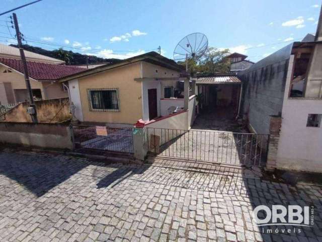 Casa à venda, 330 m² por R$ 450.000 - Garcia - Blumenau/SC