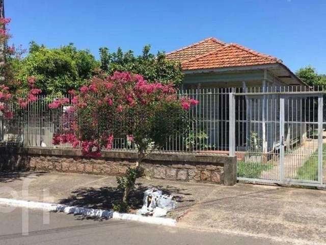 Casa com 1 quarto à venda na Rua Tamoio, 910, Niterói, Canoas por R$ 477.000