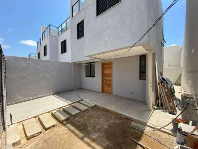 Casa geminada à venda, 3 quartos, 1 suíte, 1 vaga, Planalto - Belo Horizonte/MG