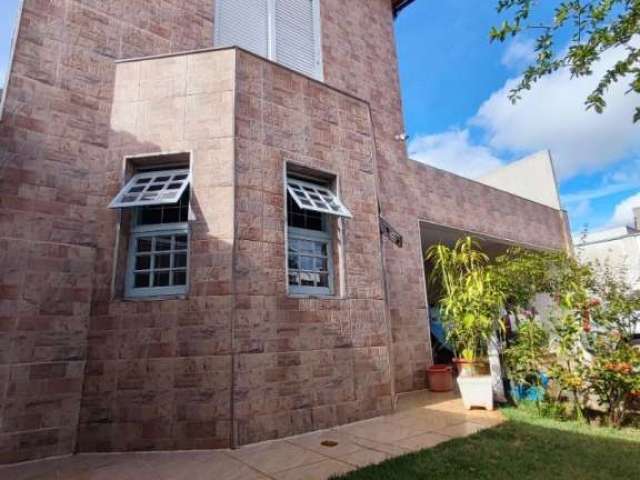 Sobrado com 5 dormitórios à venda por R$ 550.000,00 - Residencial Cambuy - Araraquara/SP