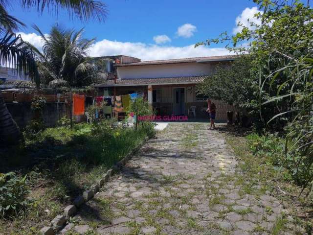 Casa 3 dormitórios no Jardim Tarumãs à venda