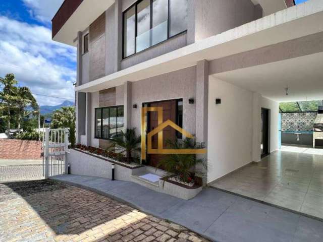 Casa com 4 dormitórios à venda, 158 m² por R$ 990.000,00 - Várzea - Teresópolis/RJ