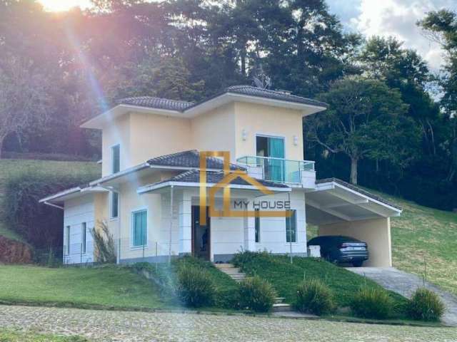 Casa a venda em condomínio com 3 dormitórios (2 suítes) -A 6 km do centro de Teresópolis