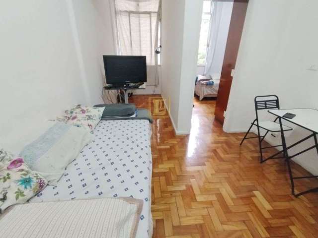 Apartamento em Flamengo Rio de Janeiro  Sala e Quarto  com dependência pra venda