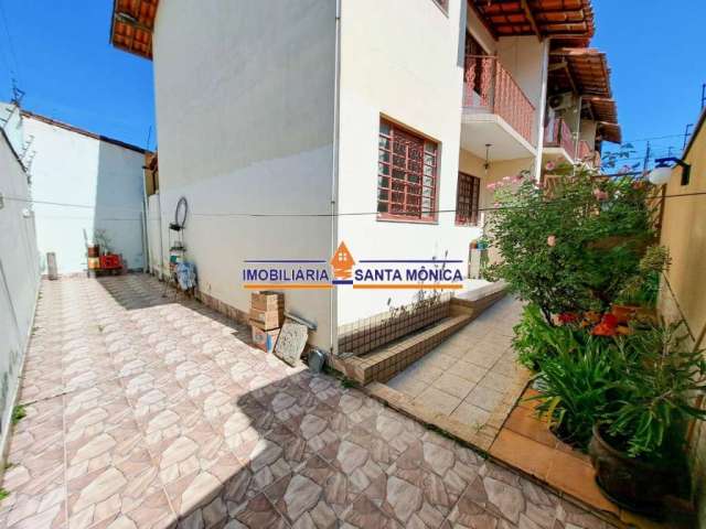 Casa em condomínio fechado com 3 quartos à venda na Rua Princesa Isabel, Copacabana, Belo Horizonte por R$ 410.000