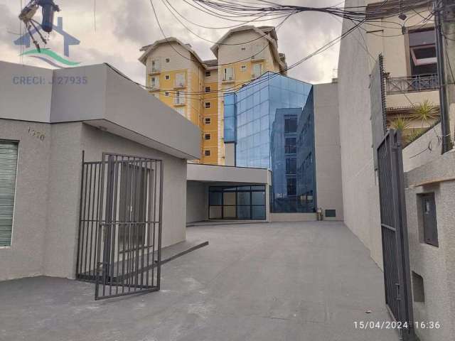 Prédio com 21 salas para alugar no Atibaia Jardim, Atibaia , 715 m2 por R$ 25.000