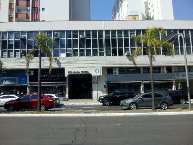 Sala comercial com 1 sala à venda na Avenida Cristóvão Colombo, 2185, Floresta, Porto Alegre por R$ 212.000