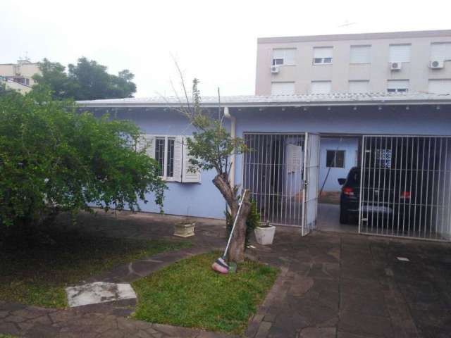 Casa com 3 quartos à venda na Rua Alberto Silva, 945, Vila Ipiranga, Porto Alegre por R$ 550.000