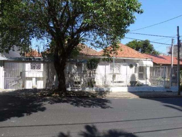 Casa com 5 quartos à venda na Rua Riveira, 513, Petrópolis, Porto Alegre por R$ 1.481.000