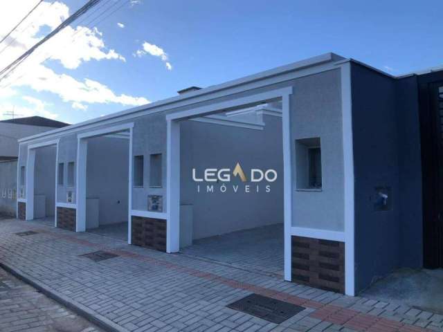 Casa com 2 dorm. (1 suíte) à venda, 65 m² por R$ 299.000 - Petrópolis - Joinville/SC